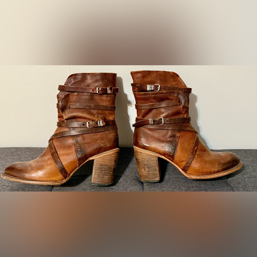 Freebird by Steven Baker Brown Heeled Boots - Picture 6 of 6
